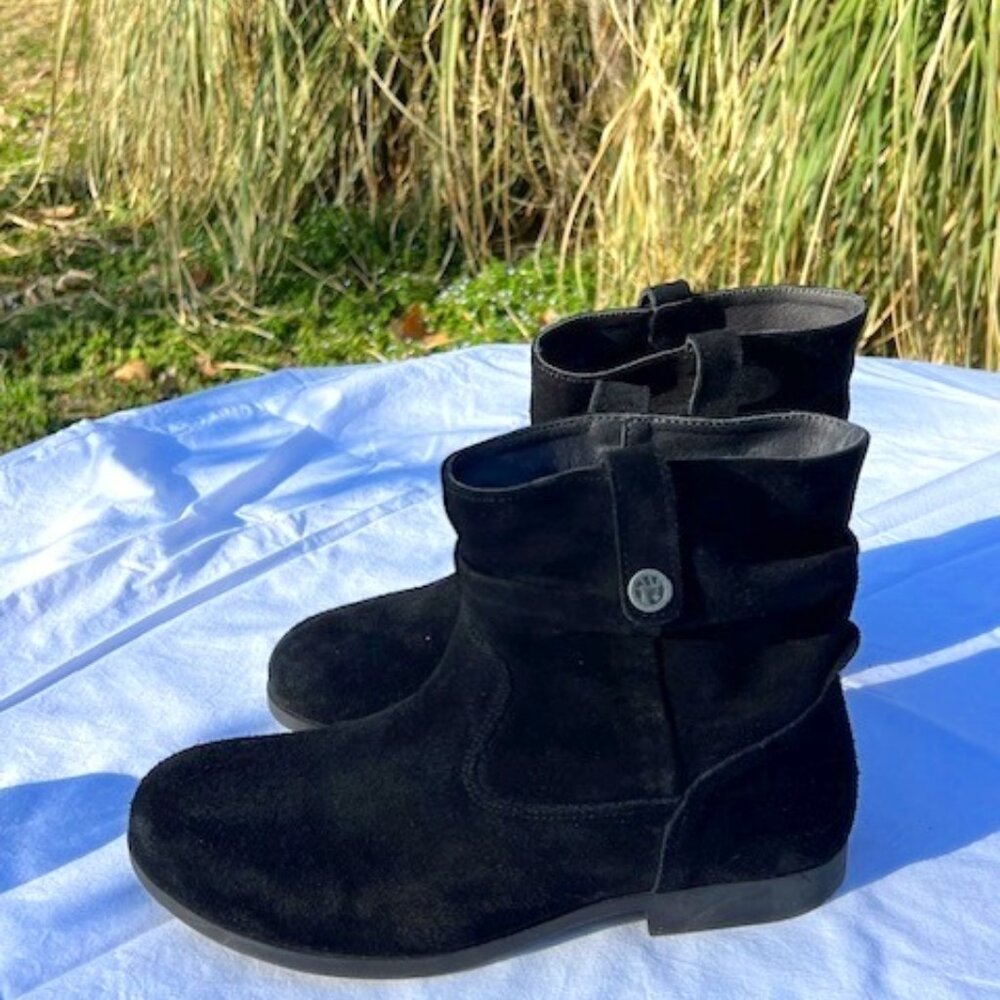 Birkenstock Sarnia Waxed Suede Boot, black, Size 40 EU (9-9.5US)
